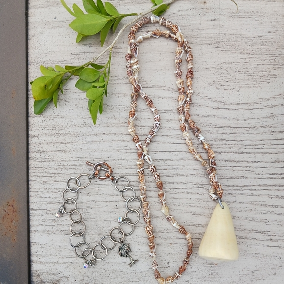 Set 2 - Sea Shell Necklace & Palm Tree Charm Bracelet - Picture 15 of 15